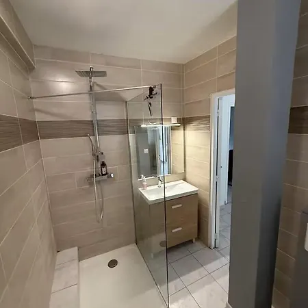 A 3 Min A Pied Du Centre Apartman *